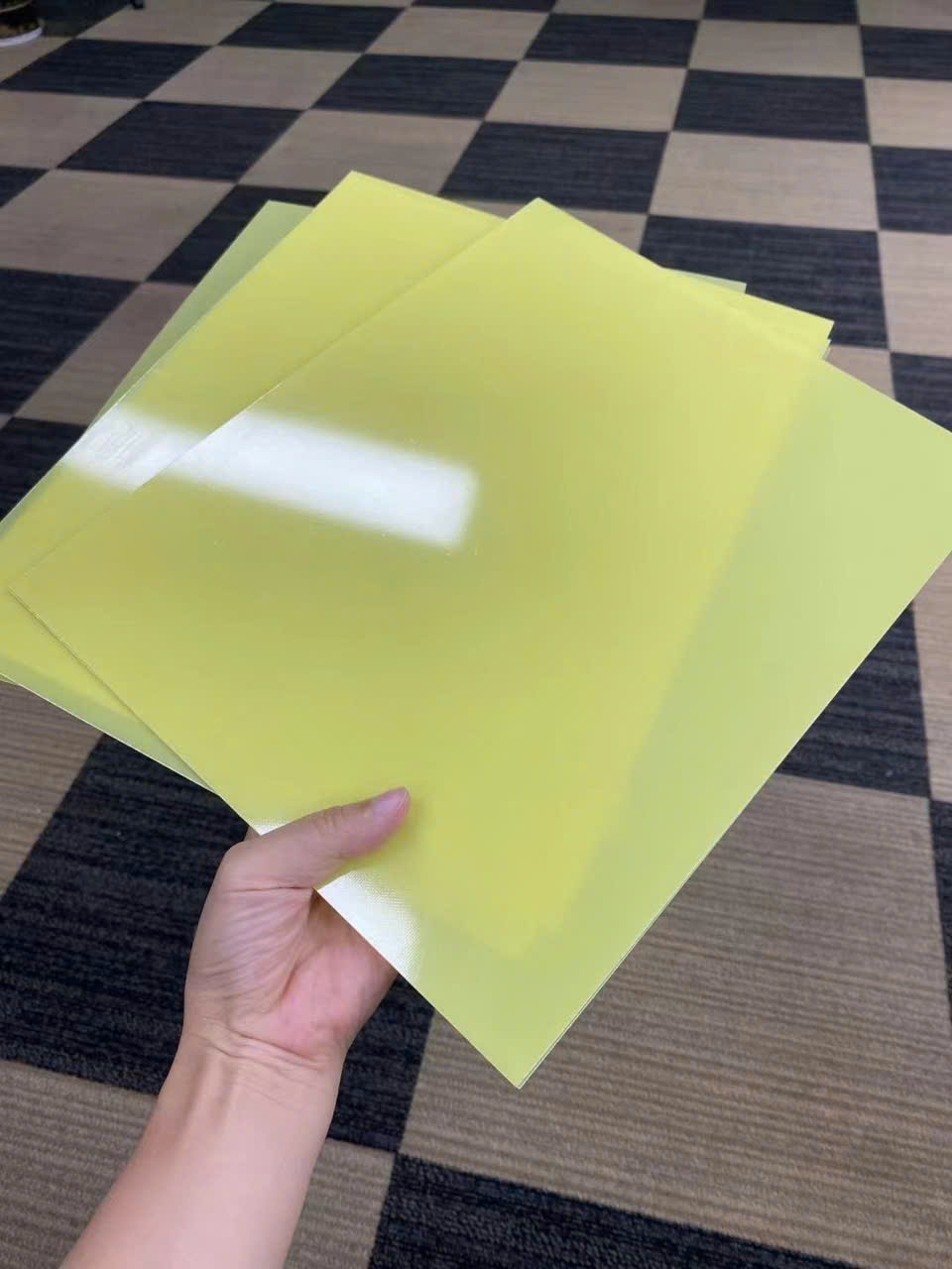 PHÍP THỦY TINH VÀNG (EPOXY 3240)